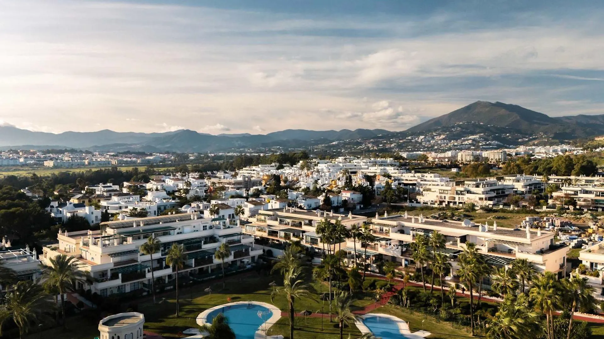 Locrimar Pool Real Padel Proximity Apartment Marbella